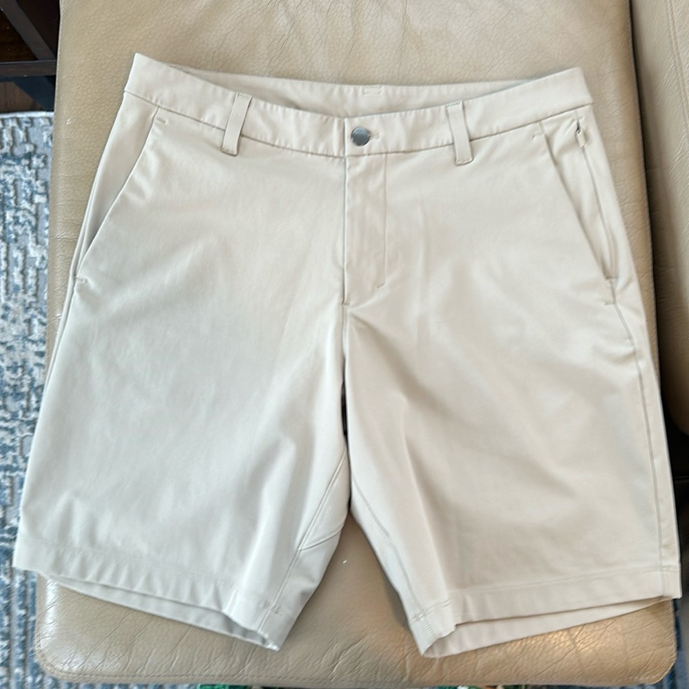 Received as present at Christmas and too small for me so hardly ever wore it